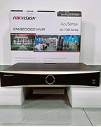 NVR Hikvision DS-7732NXI-K4 | 32 Canales | Inteligencia Artificial Deep Learning | Compatible con Cámaras 12MP